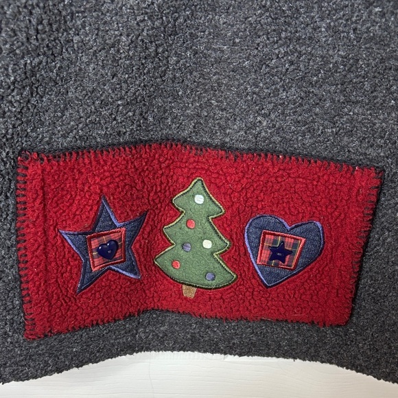 C&B Sport Charcoal Knobby Fleece Christmas Sweater EUC Generously Small - Picture 4 of 12